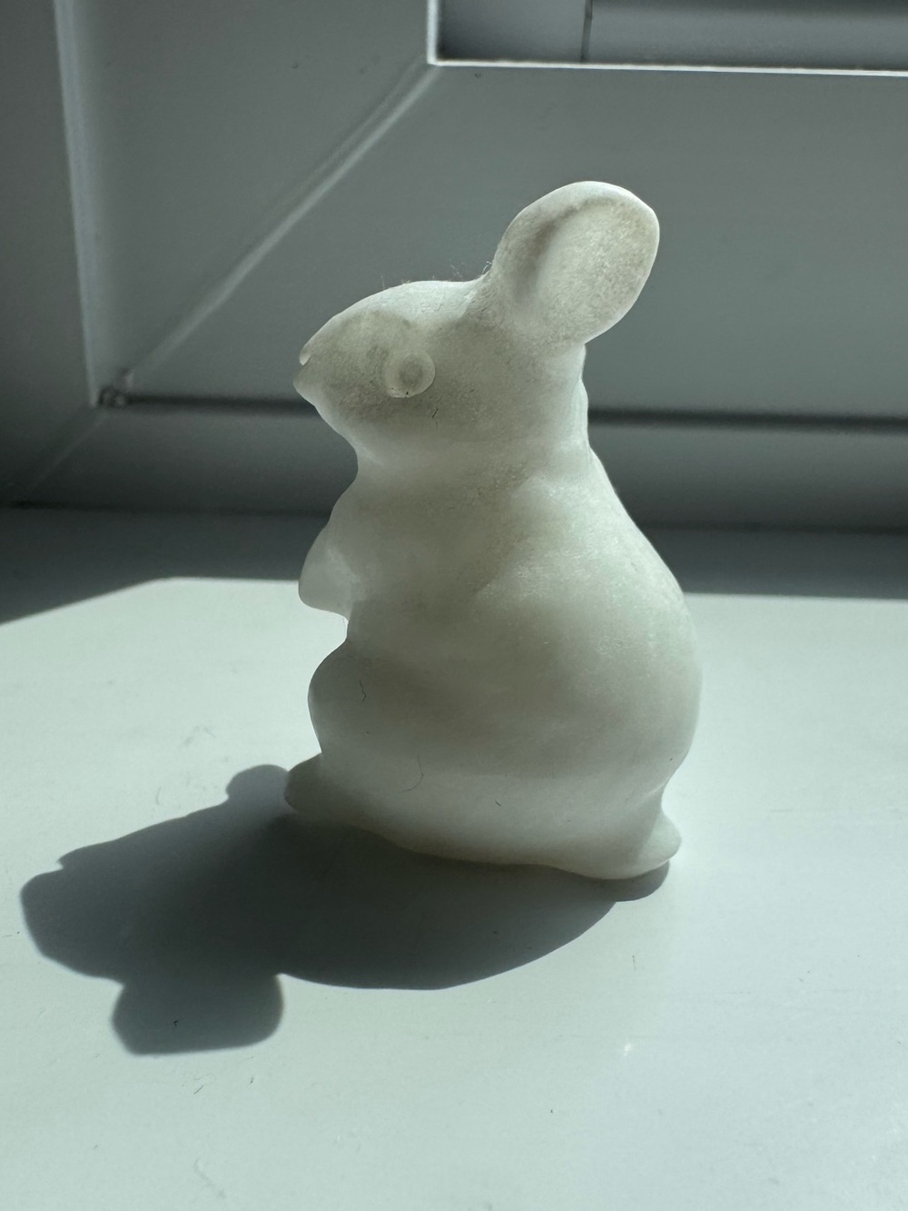 White Small Rabbit Crystal figure - Picture 2 of 2
